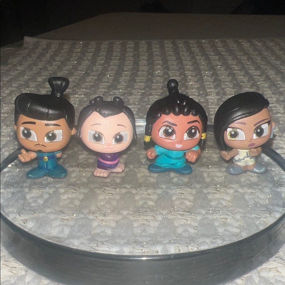 Disney Raya & the Last Dragon Doorables Pixel Perfect Edition Toy Figure